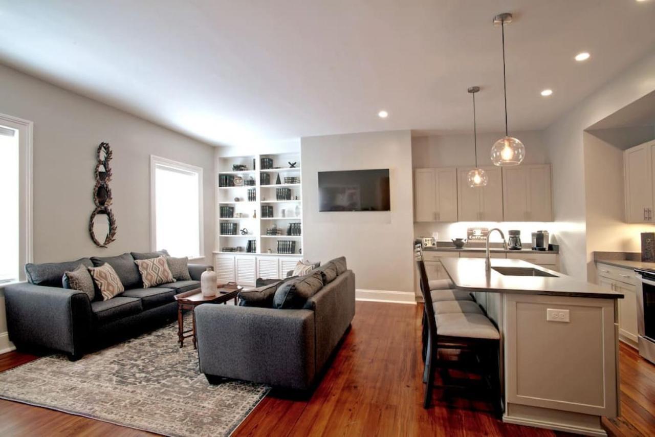 Newly Renovated 4 Bed 3 Bath And 2 Parking Spots Villa Savannah Exteriör bild
